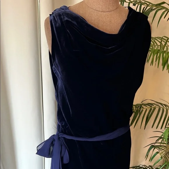 BCBGMaxAzria Velvet Backless Dress - Picture 7 of 8